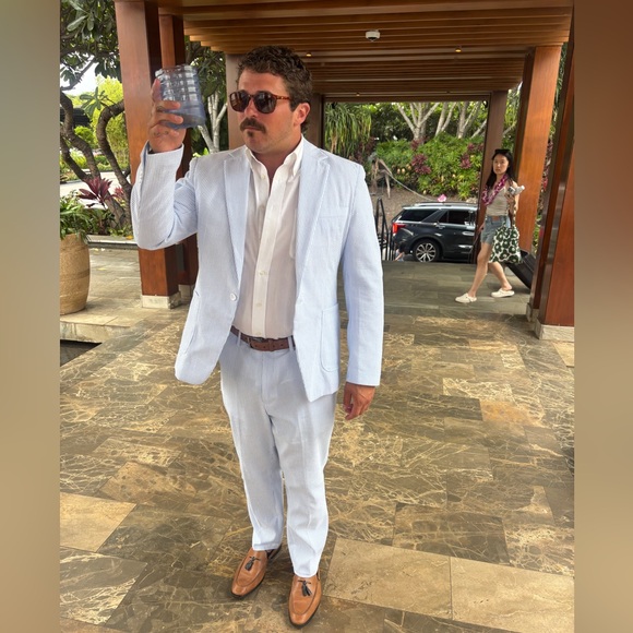 Meet your Posher, Drew - Picture 2 of 5